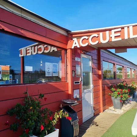 Hotel Acajou أرجيليه- سور- مير المظهر الخارجي الصورة