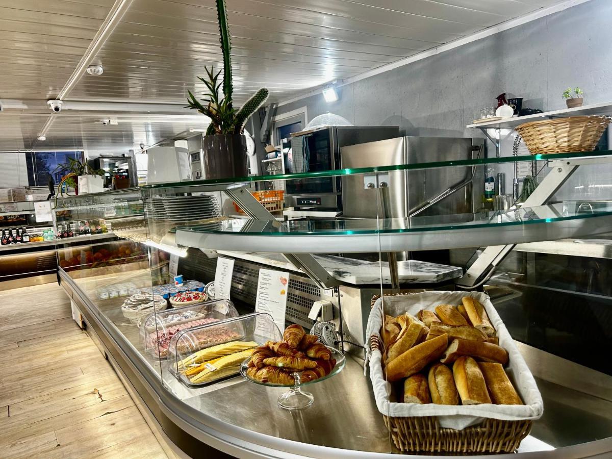 Hotel Acajou أرجيليه- سور- مير المظهر الخارجي الصورة