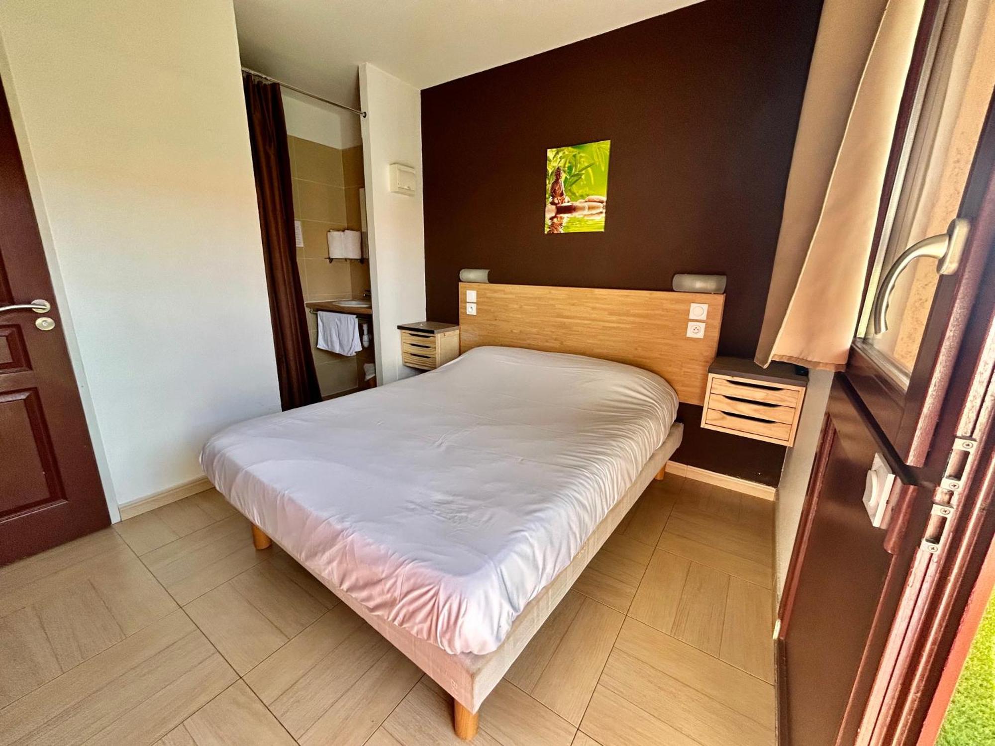 Hotel Acajou أرجيليه- سور- مير المظهر الخارجي الصورة